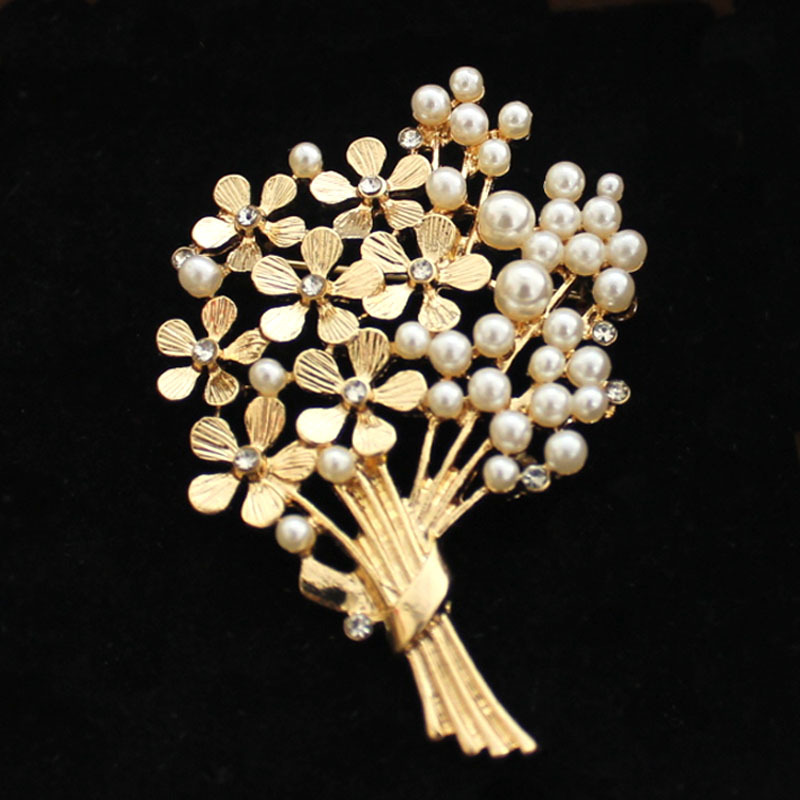 Suit Supply Wedding Party - Ladies Delicate Bouquet Pearl Brooch Cute