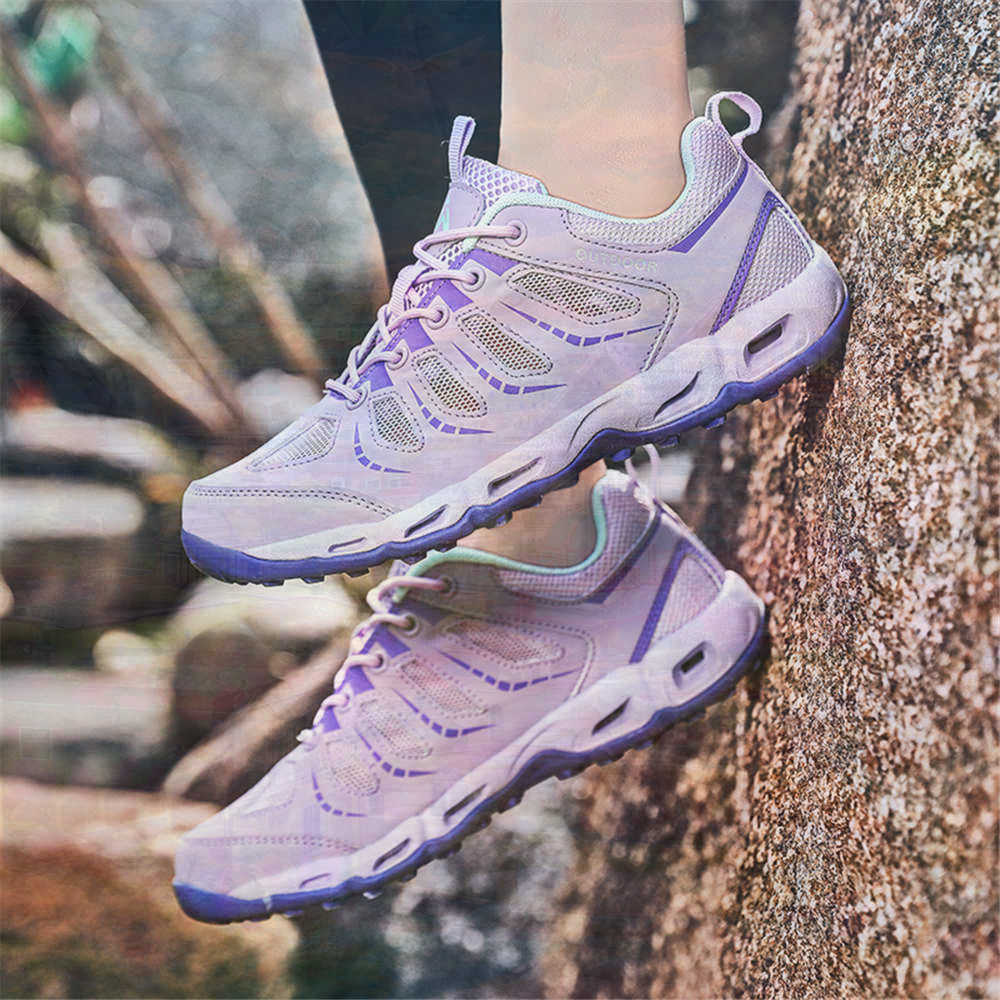 Sumer Round Tip Silver Sneaker - огляд і ціна Wedding Supply Canada